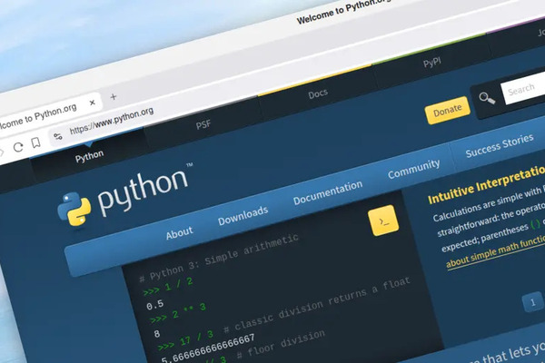 Python 3.14.2 and 3.13.11 released